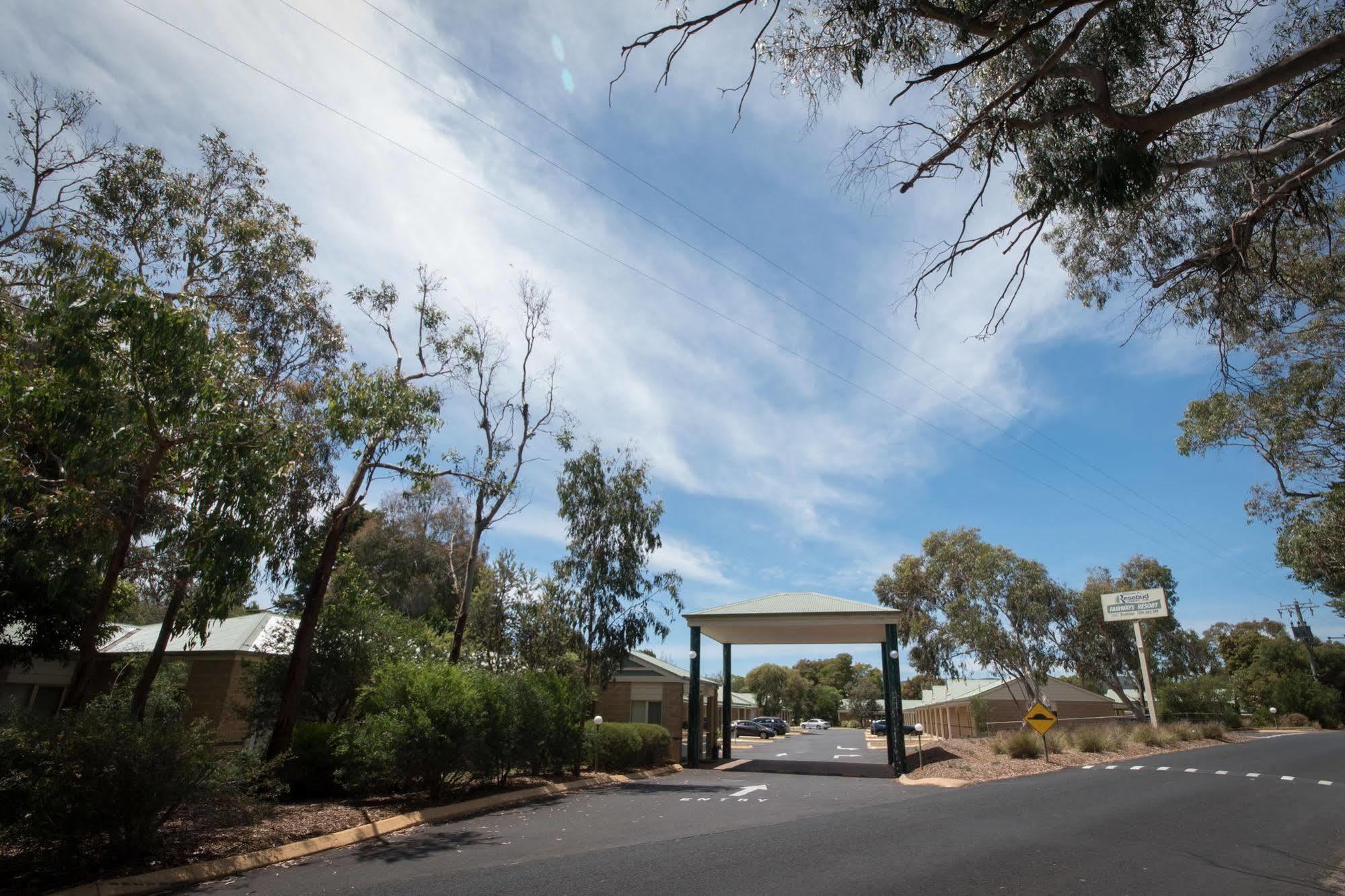 Fairways Resort Rosebud Exterior foto